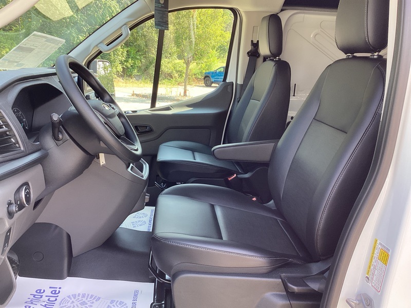 2025 Ford Transit photo 21