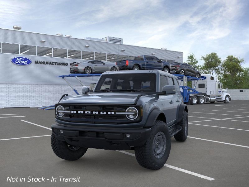 2025 Ford Bronco Outer Banks photo 2