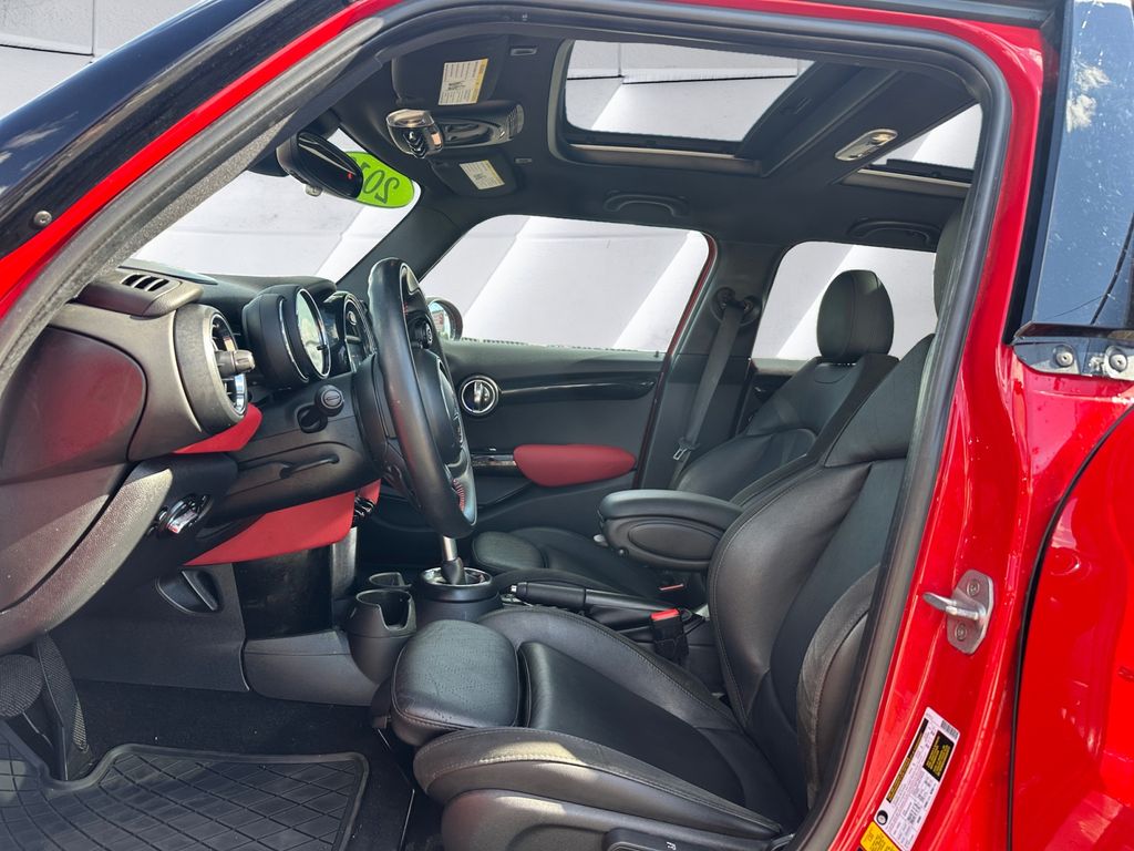 2019 Mini Cooper 4 Door Hardtop Signature photo 7