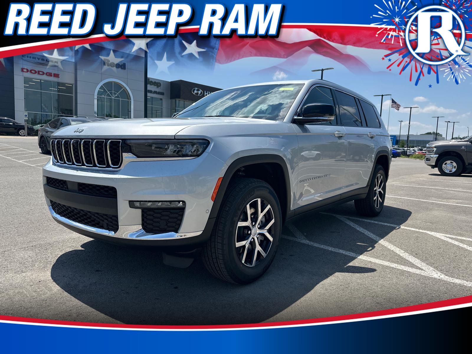 2025 Jeep Grand Cherokee Limited photo 2