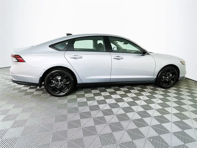 2025 Honda Accord SE photo 9