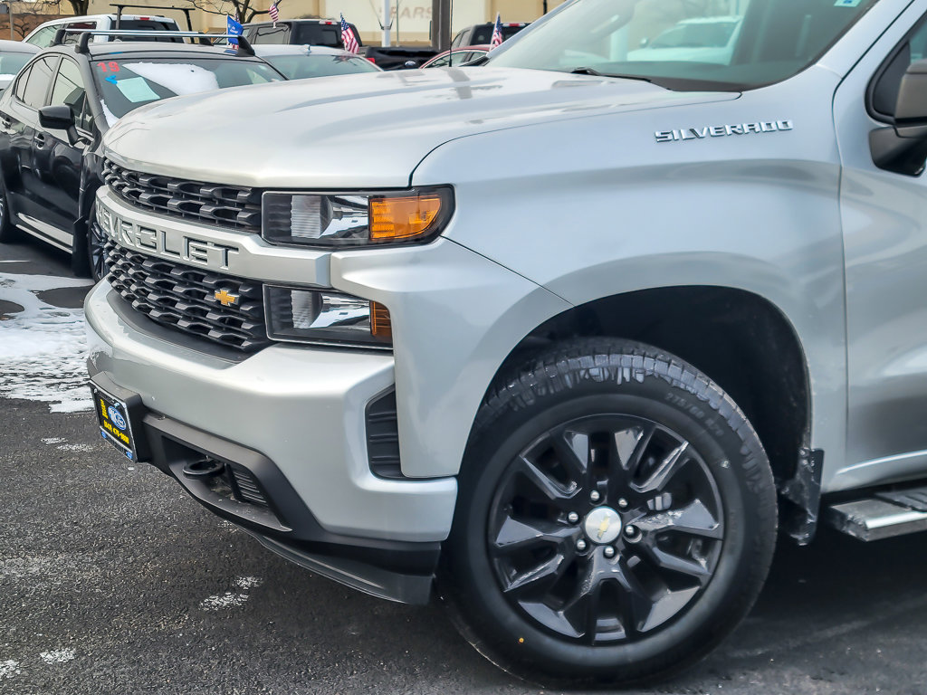 2019 CHEVROLET SILVERADO - Image 1