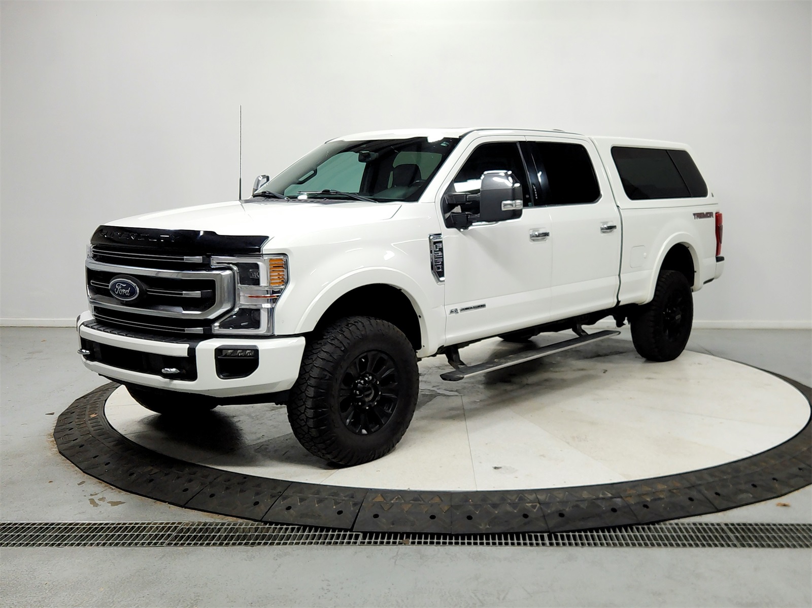 2021 Ford F-250 Platinum photo 2
