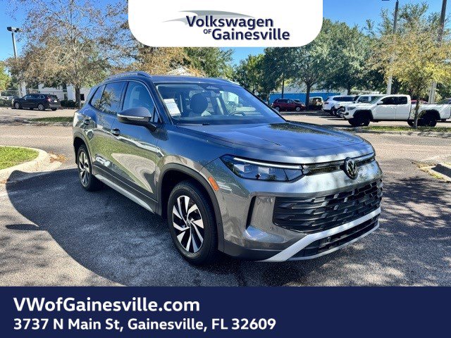 2025 Volkswagen Tiguan S's photo