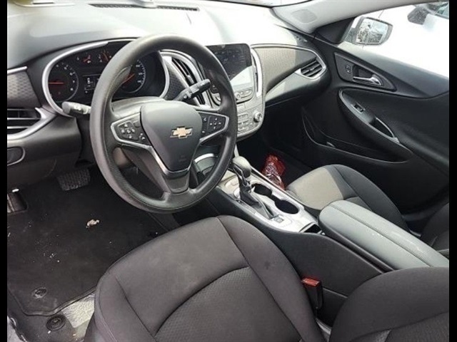 2023 Chevrolet Malibu 1LT photo 5