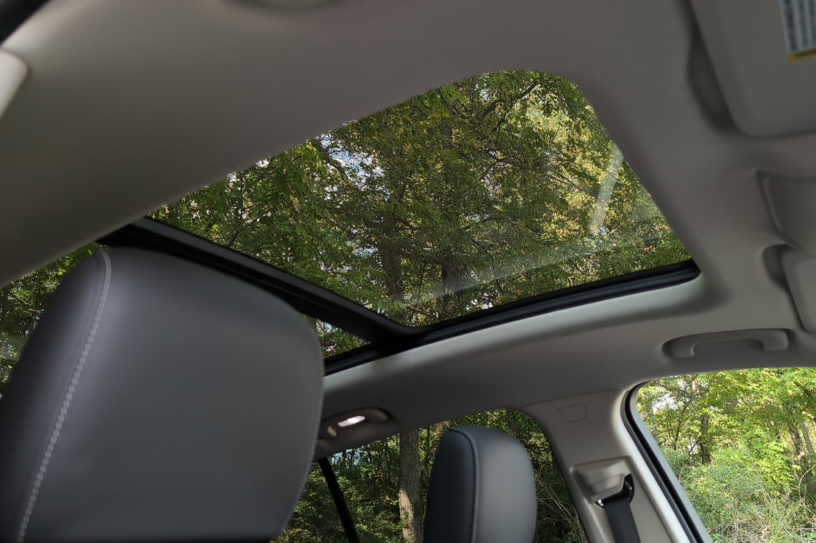 2022 Buick Envision Essence photo 15