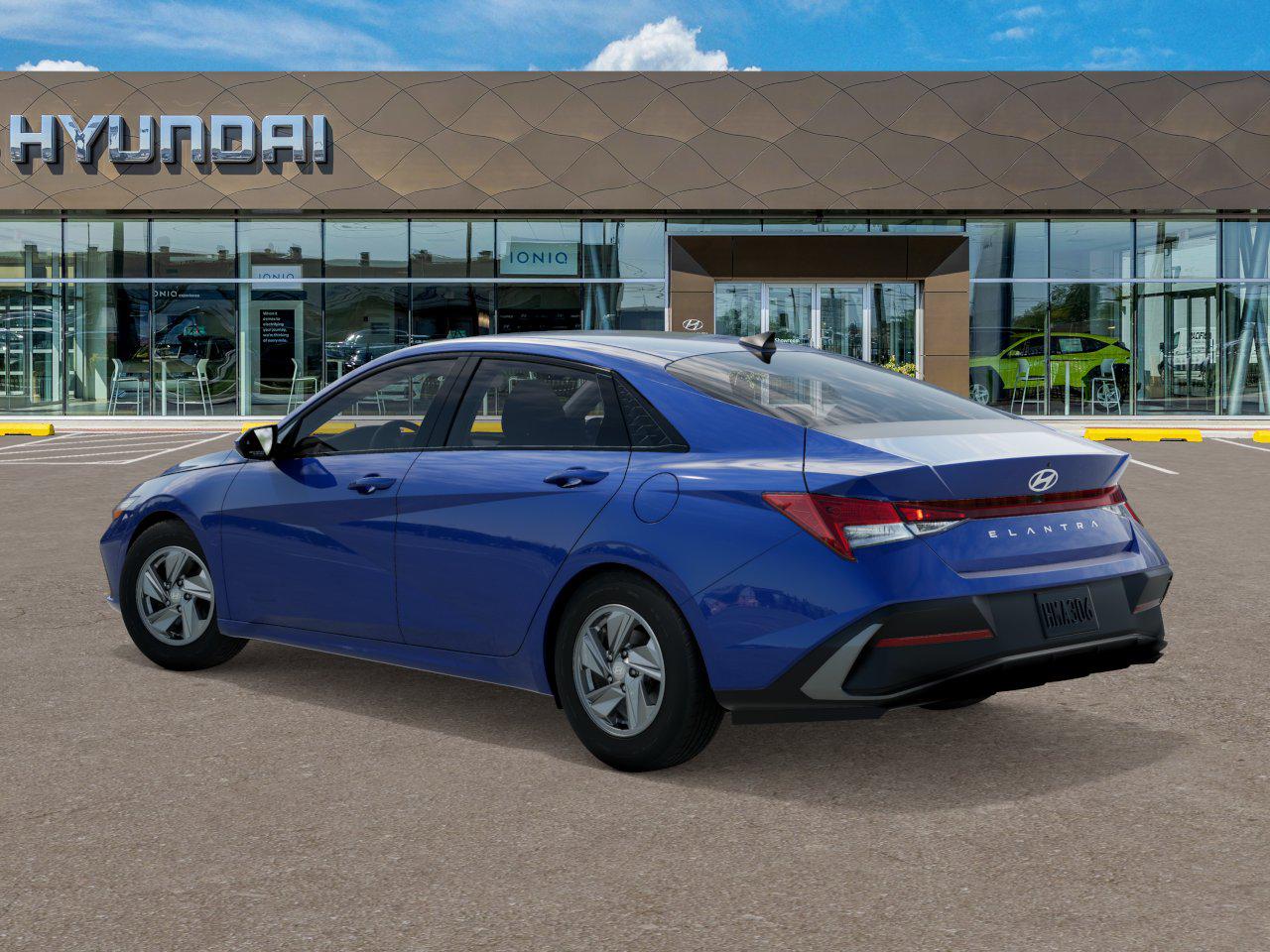 2025 Hyundai Elantra SE photo 5