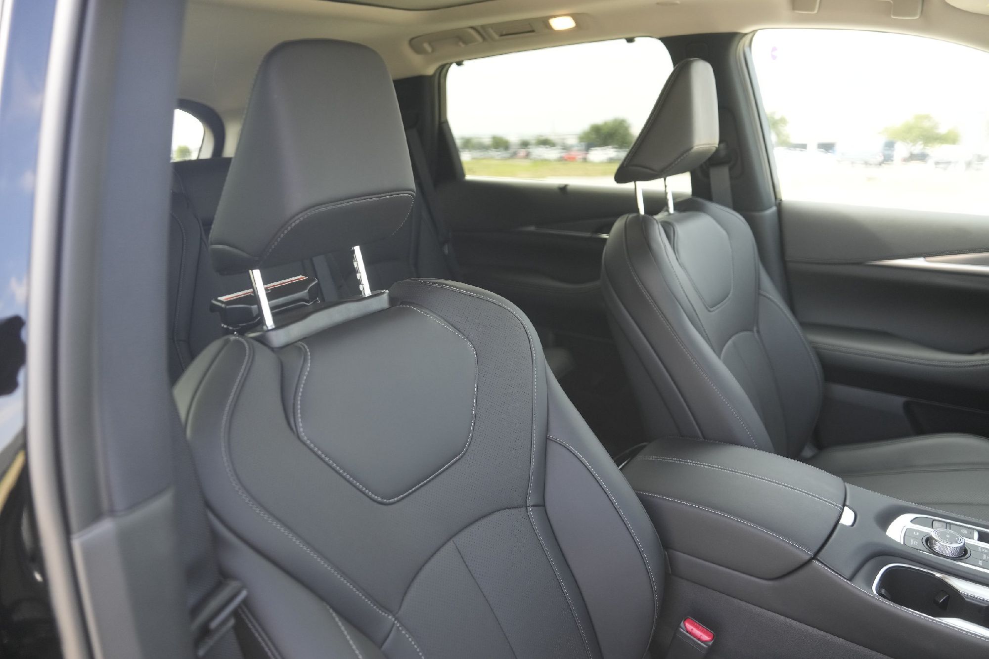 2026 Infiniti QX60 Luxe photo 15
