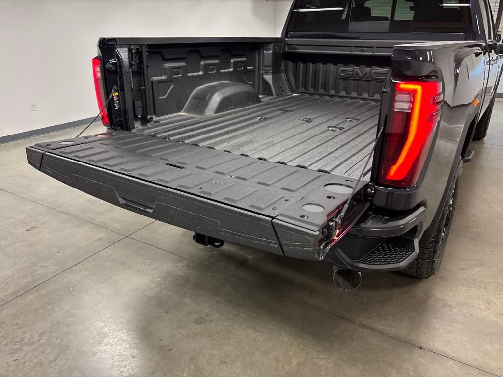 2025 Gmc Sierra 2500 HD Denali photo 13