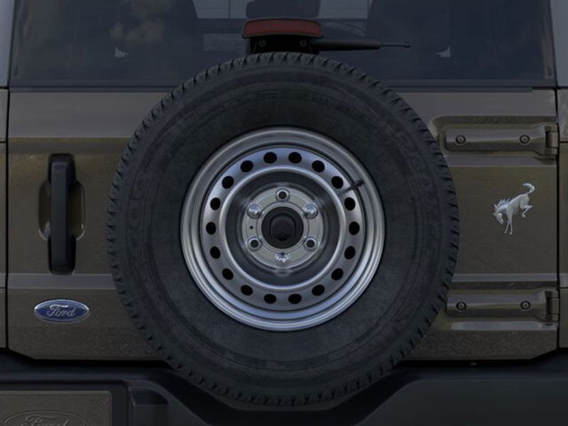 2025 Ford Bronco Base photo 22