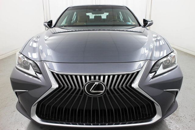 2021 Lexus ES 350 photo 3