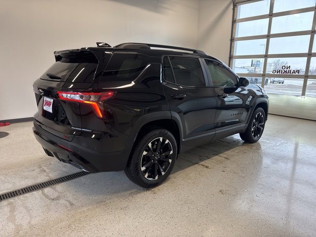 2025 Chevrolet Equinox RS photo 3