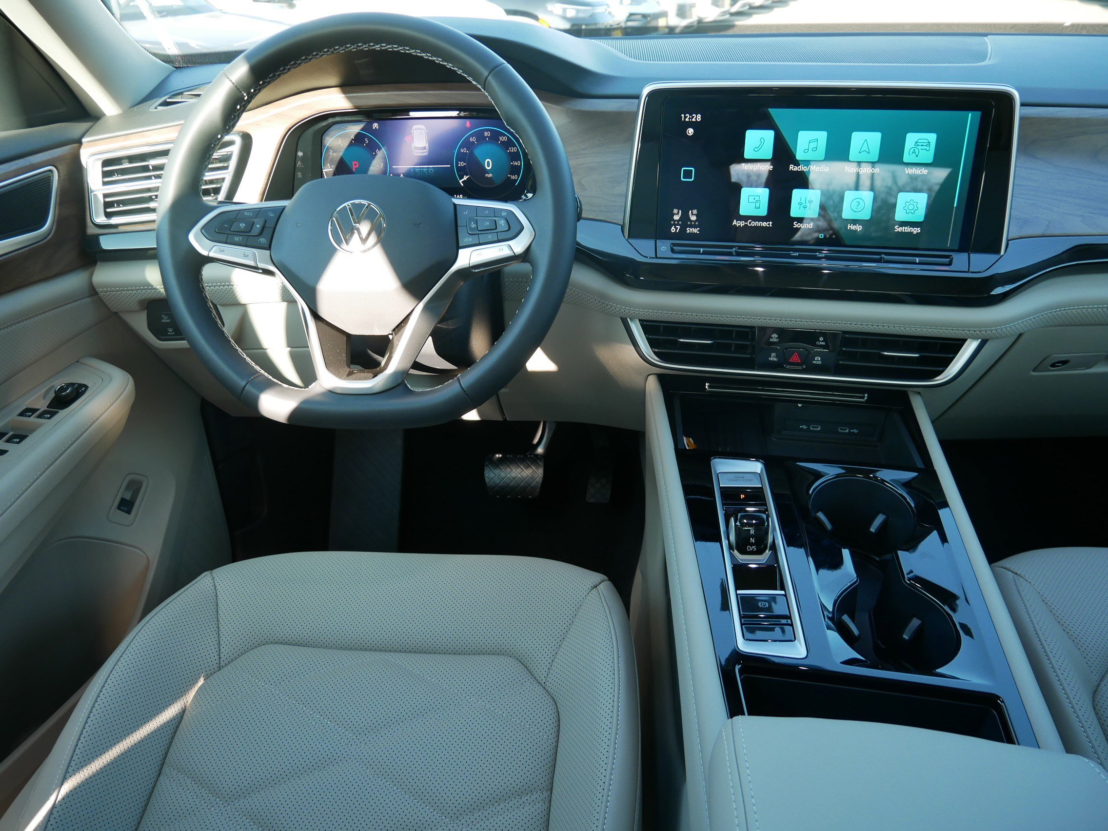 2026 Volkswagen Atlas SE Technology photo 4