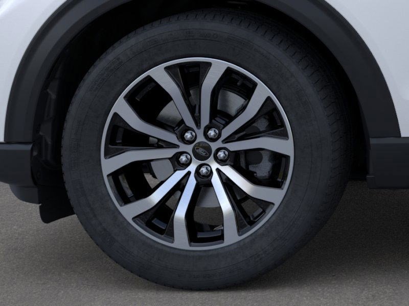 2025 Ford Explorer ST-Line photo 18
