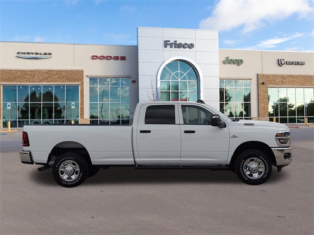 2025 Ram 2500 Tradesman photo 2