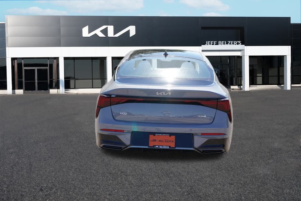 2026 Kia K5 GT-Line photo 4