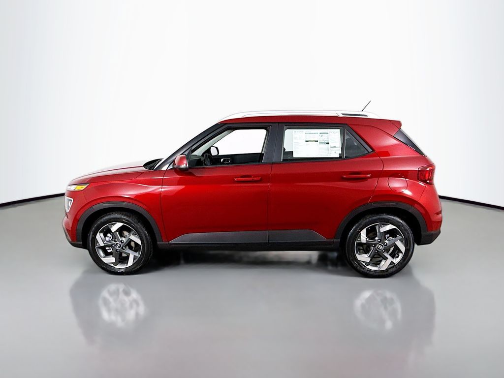 2026 Hyundai Venue SEL photo 4