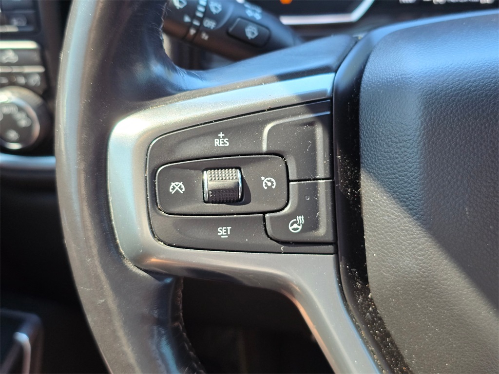 2019 Chevrolet Silverado 1500 LT photo 4