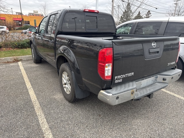 2016 Nissan Frontier SV photo 3