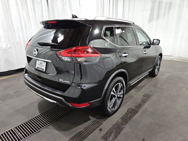 2018 Nissan Rogue SL photo 3