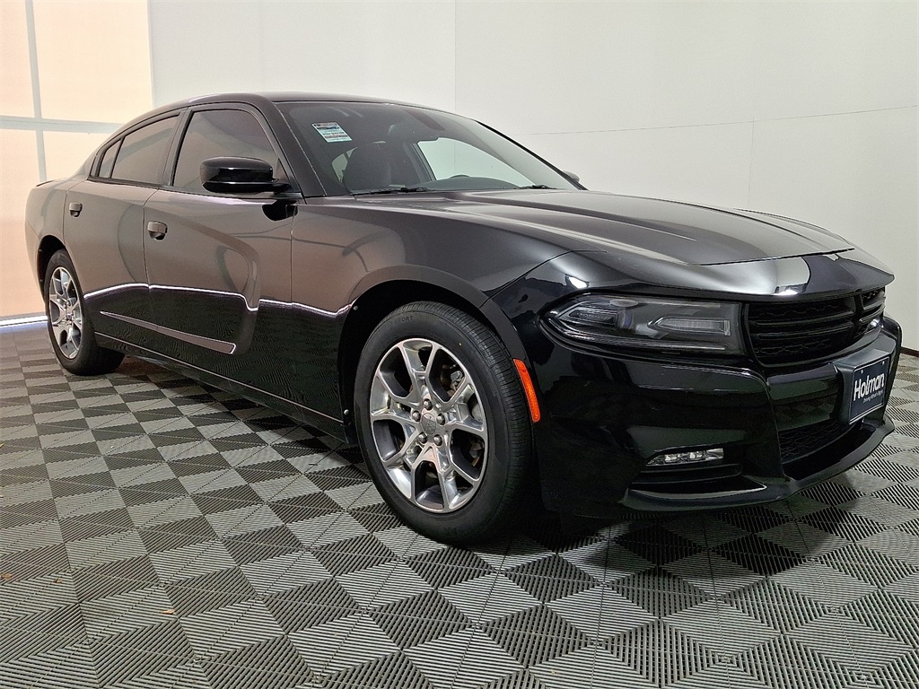 2015 Dodge Charger SXT photo 3