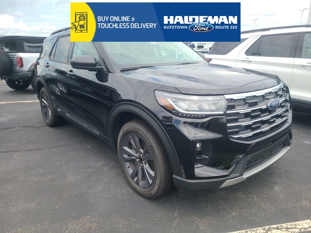 2025 Ford Explorer Active's photo