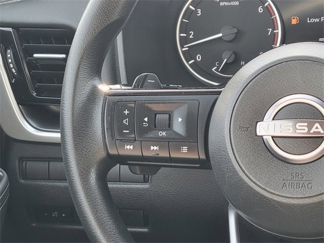 2022 Nissan Rogue SV photo 25