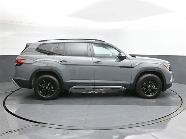 2025 Volkswagen Atlas Peak Edition SE photo 20