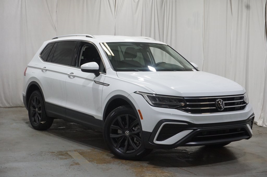 2024 Volkswagen Tiguan SE Wolfsburg Edition photo 3