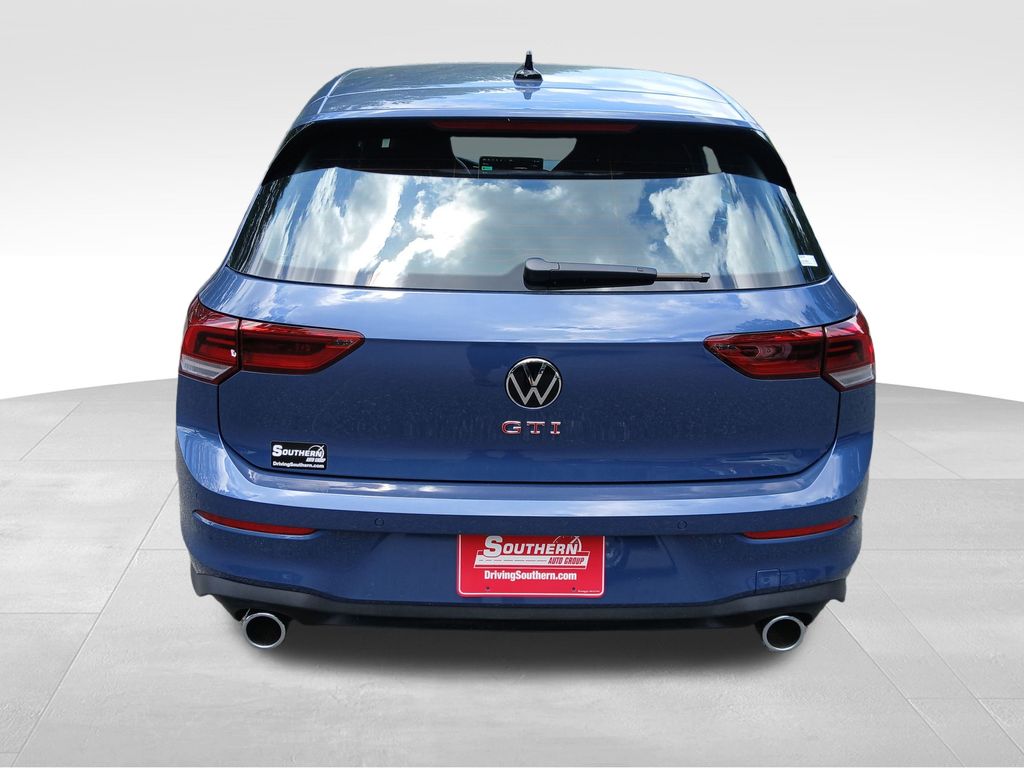 2025 Volkswagen Golf GTI SE photo 4