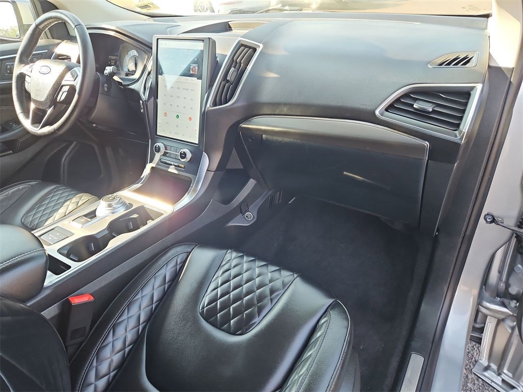 2023 Ford Edge Titanium photo 28