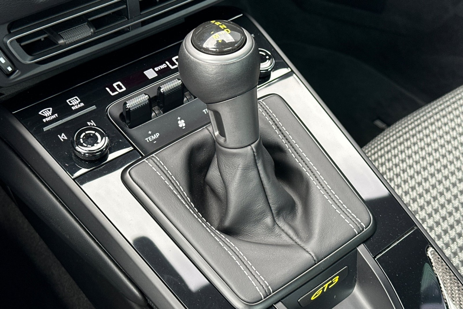 2022 Porsche 911 GT3 photo 22