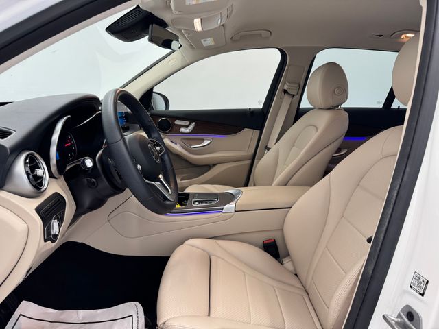 2022 Mercedes Benz GLC 300 photo 11