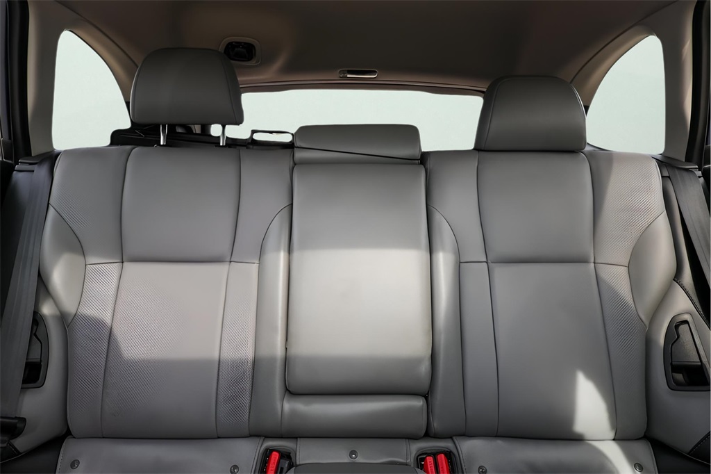 2020 Subaru Outback Limited photo 16