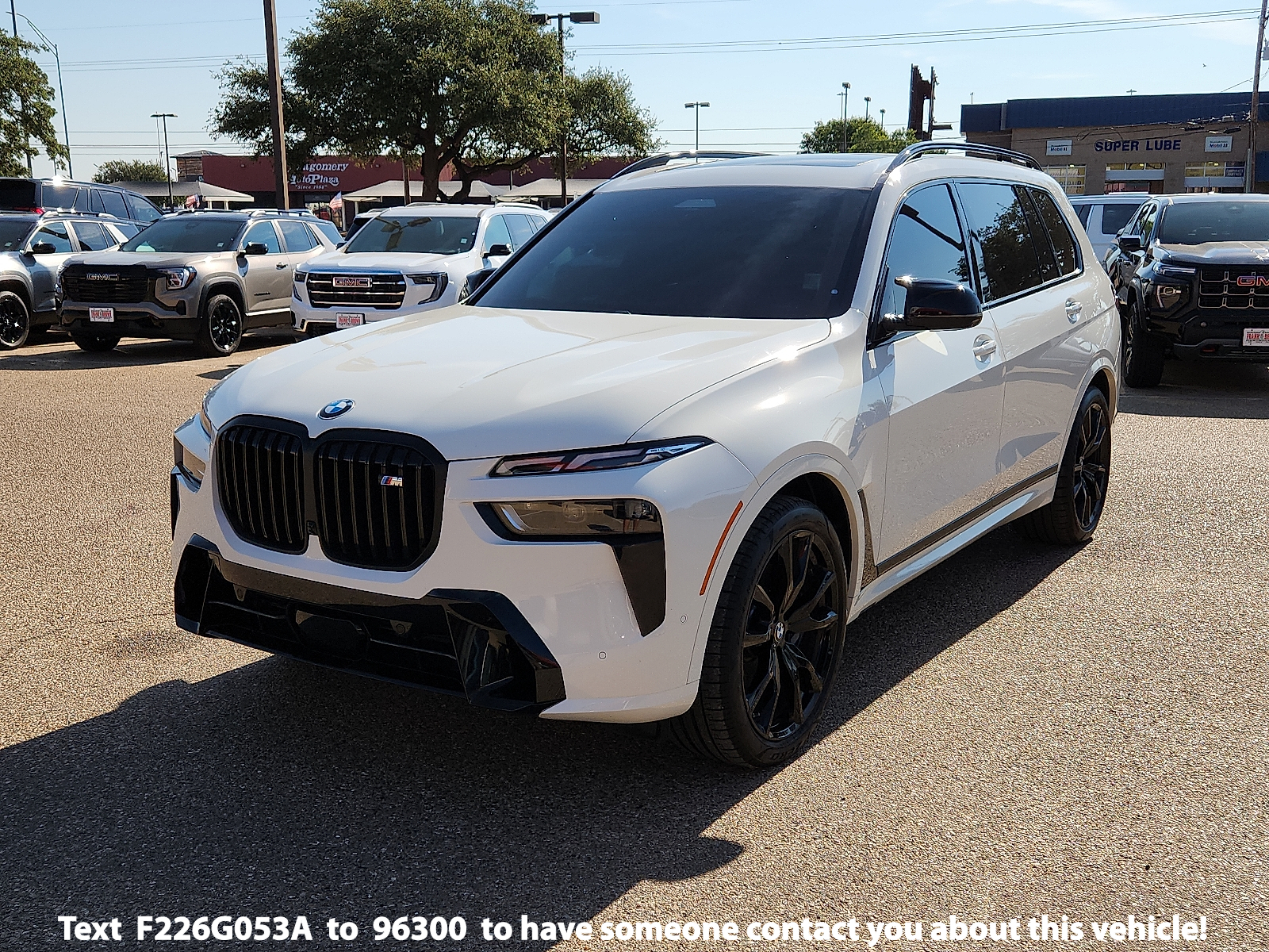 2025 BMW X7 M60i