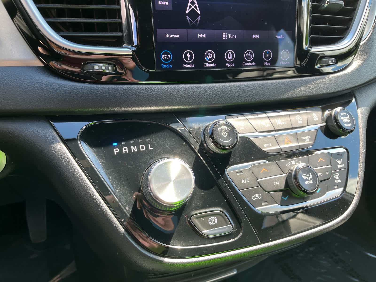 2018 Chrysler Pacifica Touring L photo 21