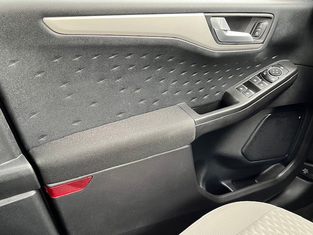 2020 Ford Escape SE photo 27