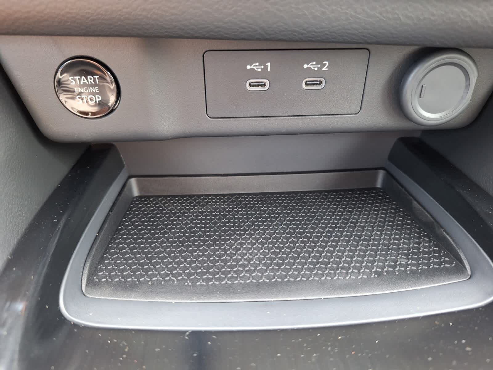 2026 Nissan Rogue SV photo 15