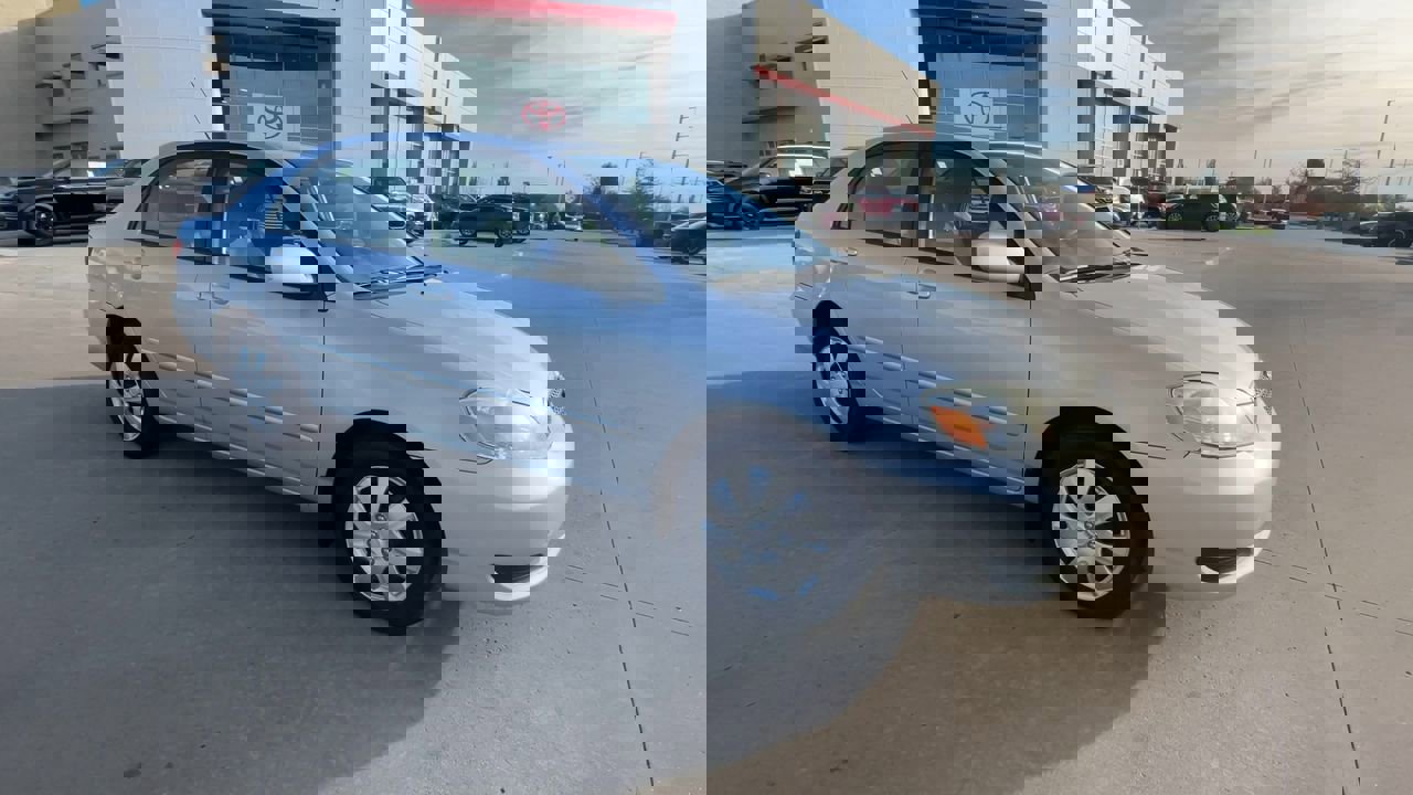 Used 2007 Toyota Corolla LE with VIN 1NXBR30E57Z885046 for sale in Kansas City