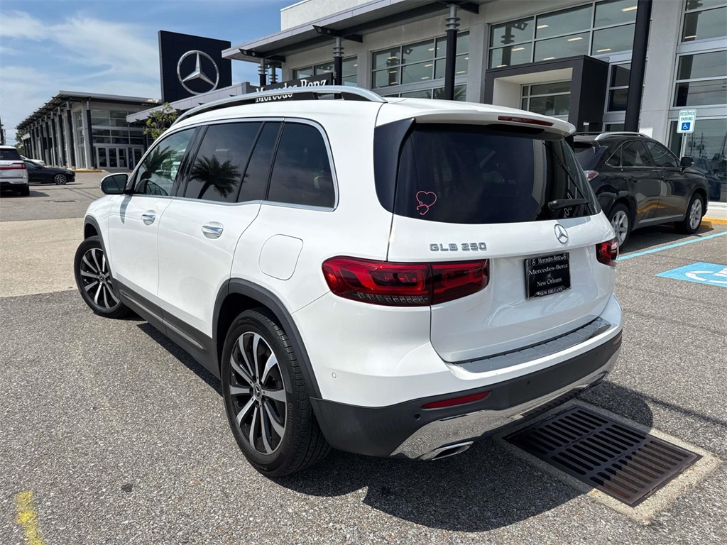 2022 Mercedes Benz GLB 250 photo 2