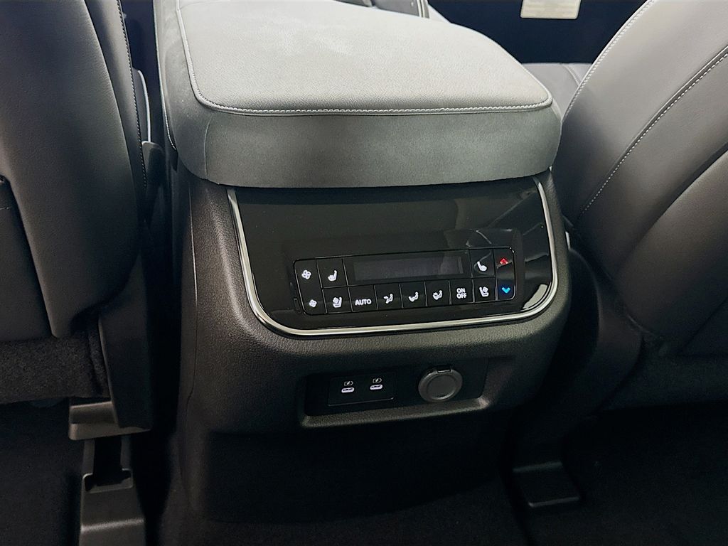 2025 Infiniti QX80 Sensory photo 25