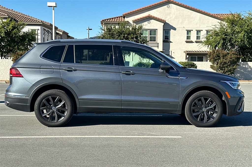 2024 Volkswagen Tiguan SE Wolfsburg Edition photo 3
