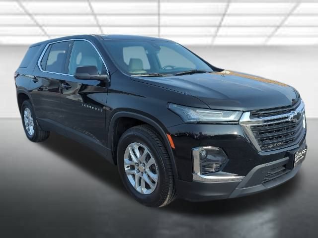 2023 Chevrolet Traverse LS's photo