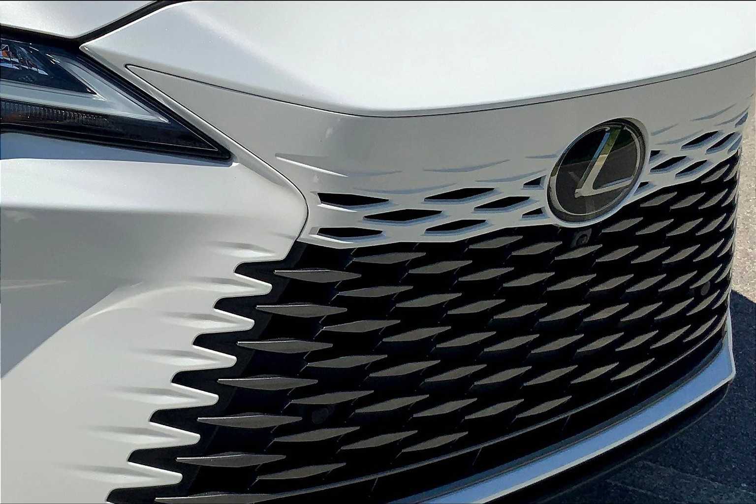 2024 Lexus RX Premium photo 30