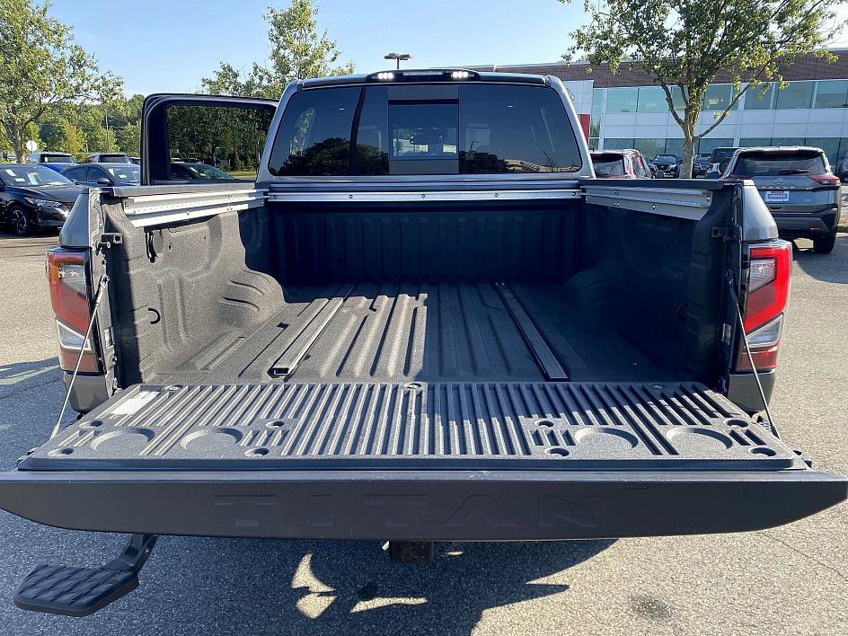 2021 Nissan Titan PRO-4X photo 23