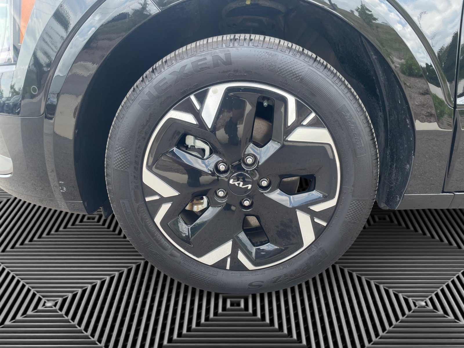 2024 Kia Niro EV Wave photo 18