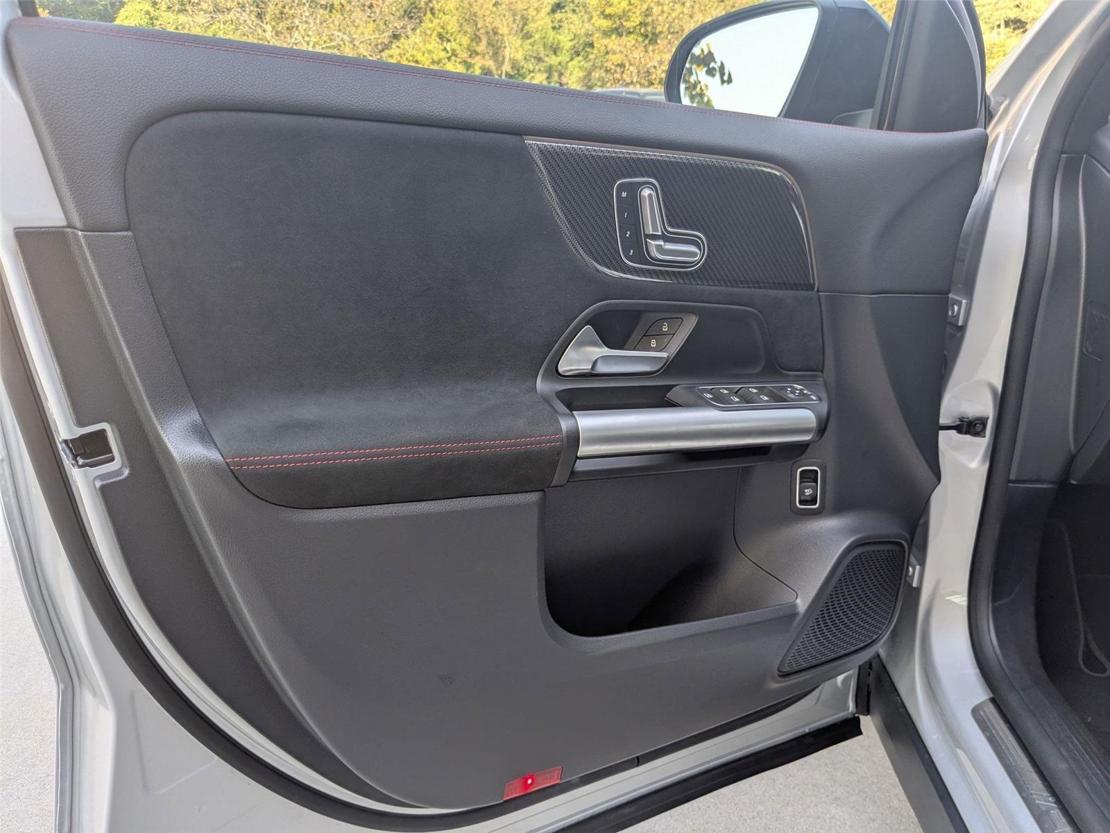 2023 Mercedes Benz GLA AMG 35 4MATIC photo 11
