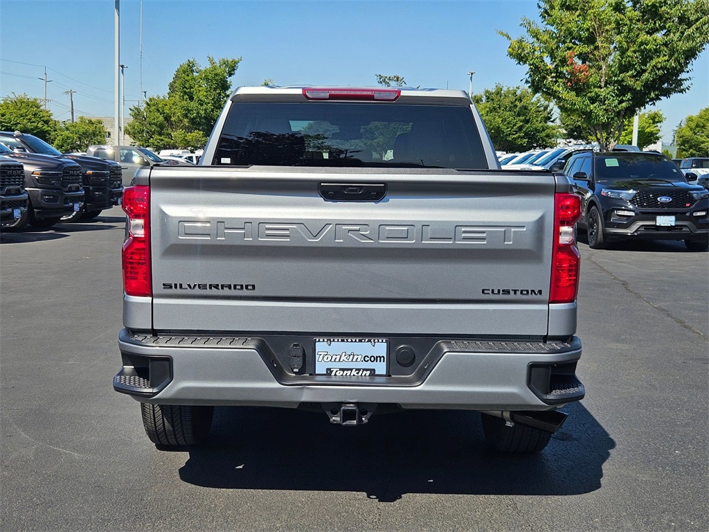2024 Chevrolet Silverado 1500 Custom photo 5