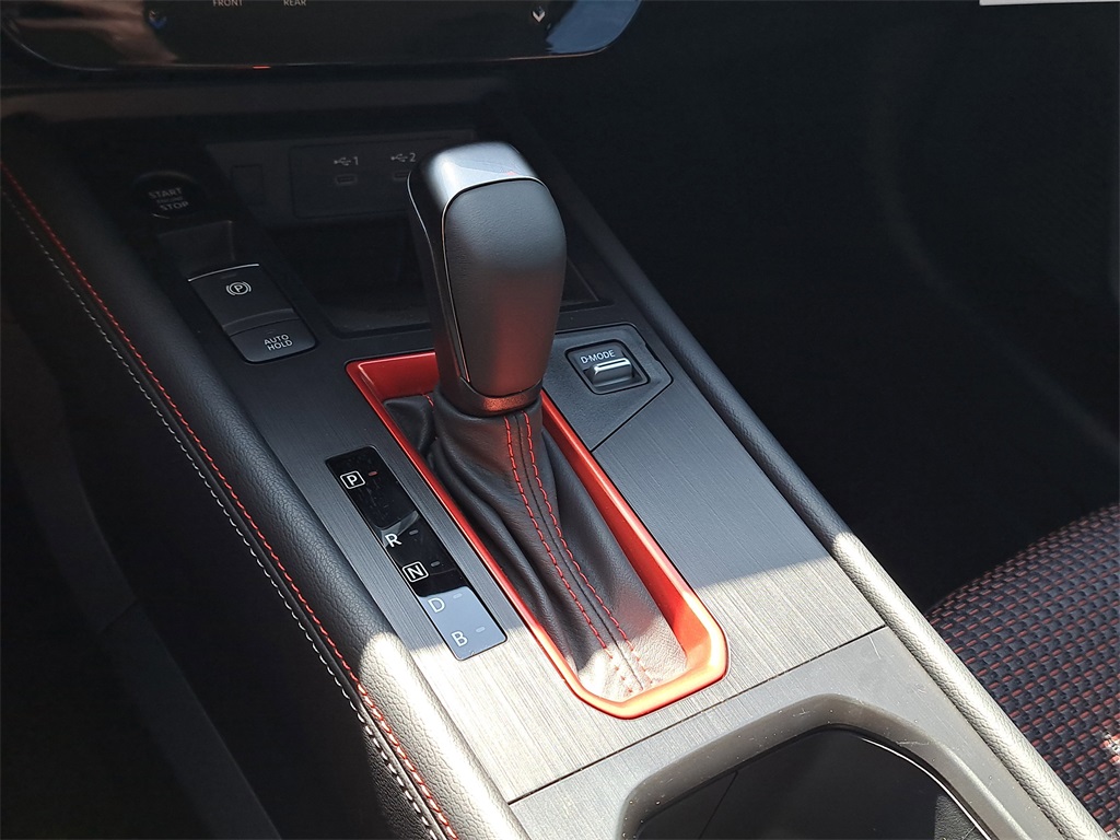 2026 Nissan Kicks SR photo 29