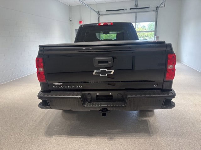 2018 Chevrolet Silverado 1500 LT photo 2